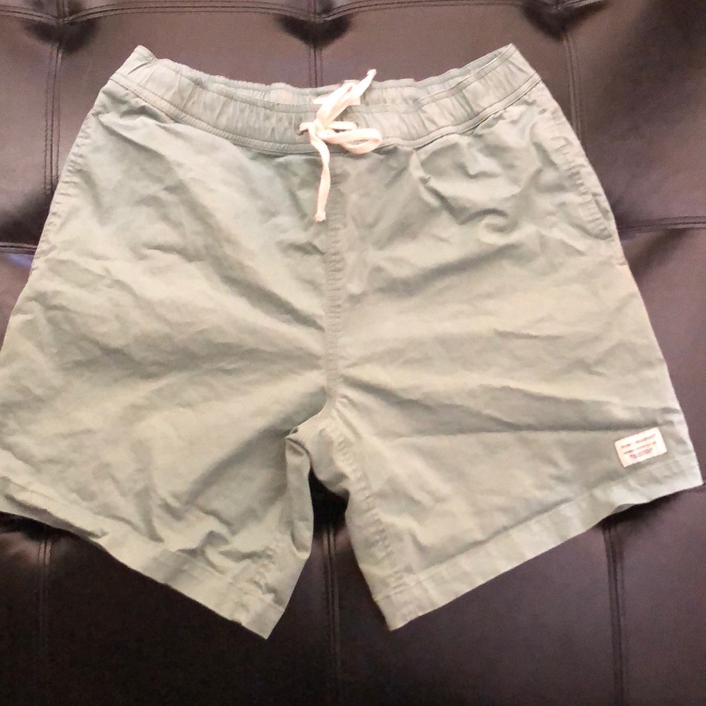 Modern amusement shorts